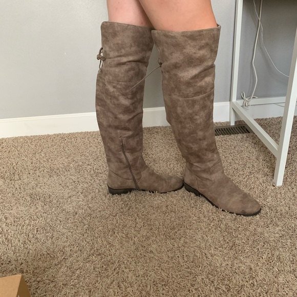Rampage women’s thigh high taupe boots - Picture 3 of 6